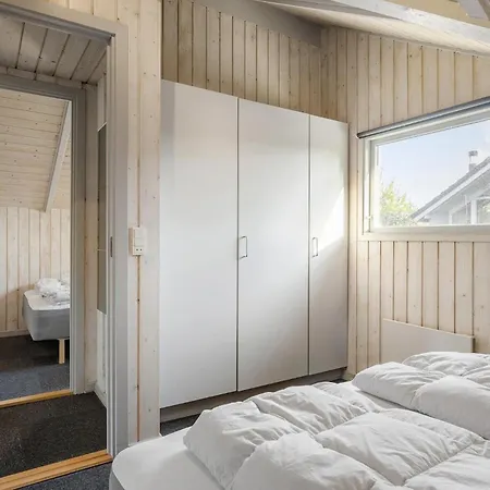 2 Bedroom Stunning In *