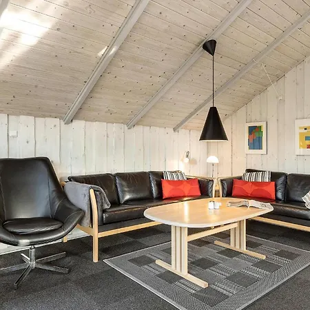 2 Bedroom Stunning In