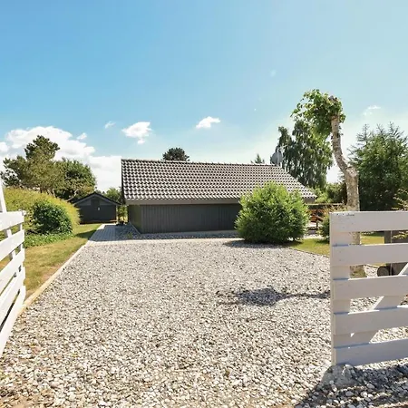 2 Bedroom Stunning In Bogense