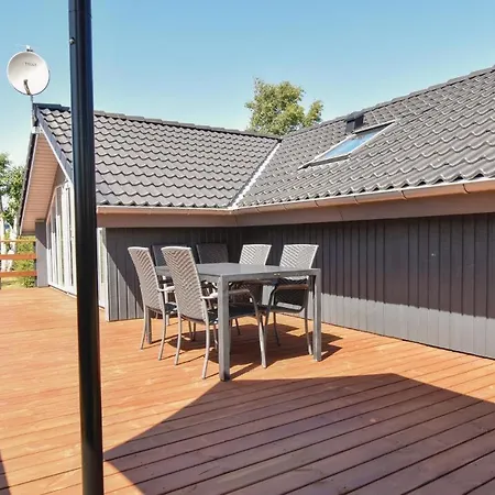 2 Bedroom Stunning In Semesterbostad *