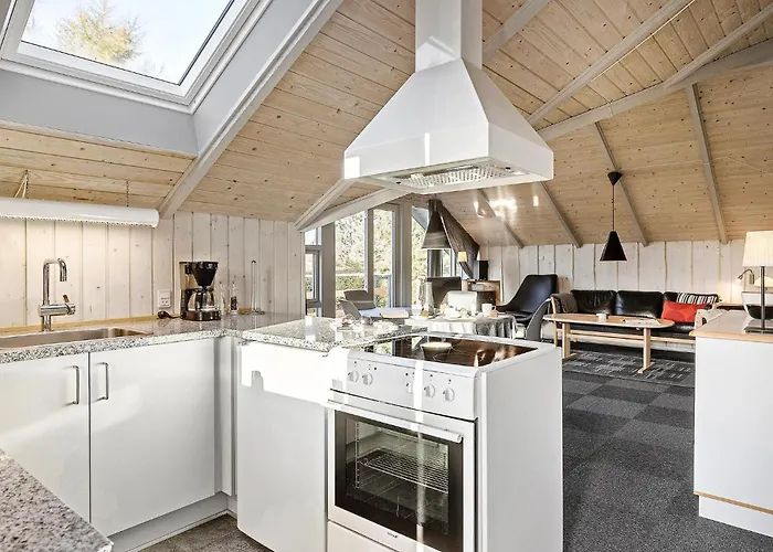 Semesterbostad 2 Bedroom Stunning In *