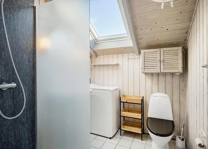 Semesterbostad 2 Bedroom Stunning In