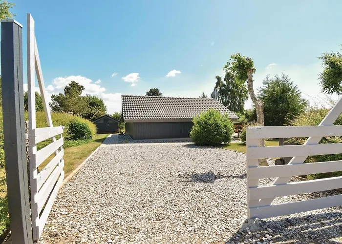 2 Bedroom Stunning In Bogense